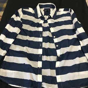 👚 Banana Republic shirt 👚